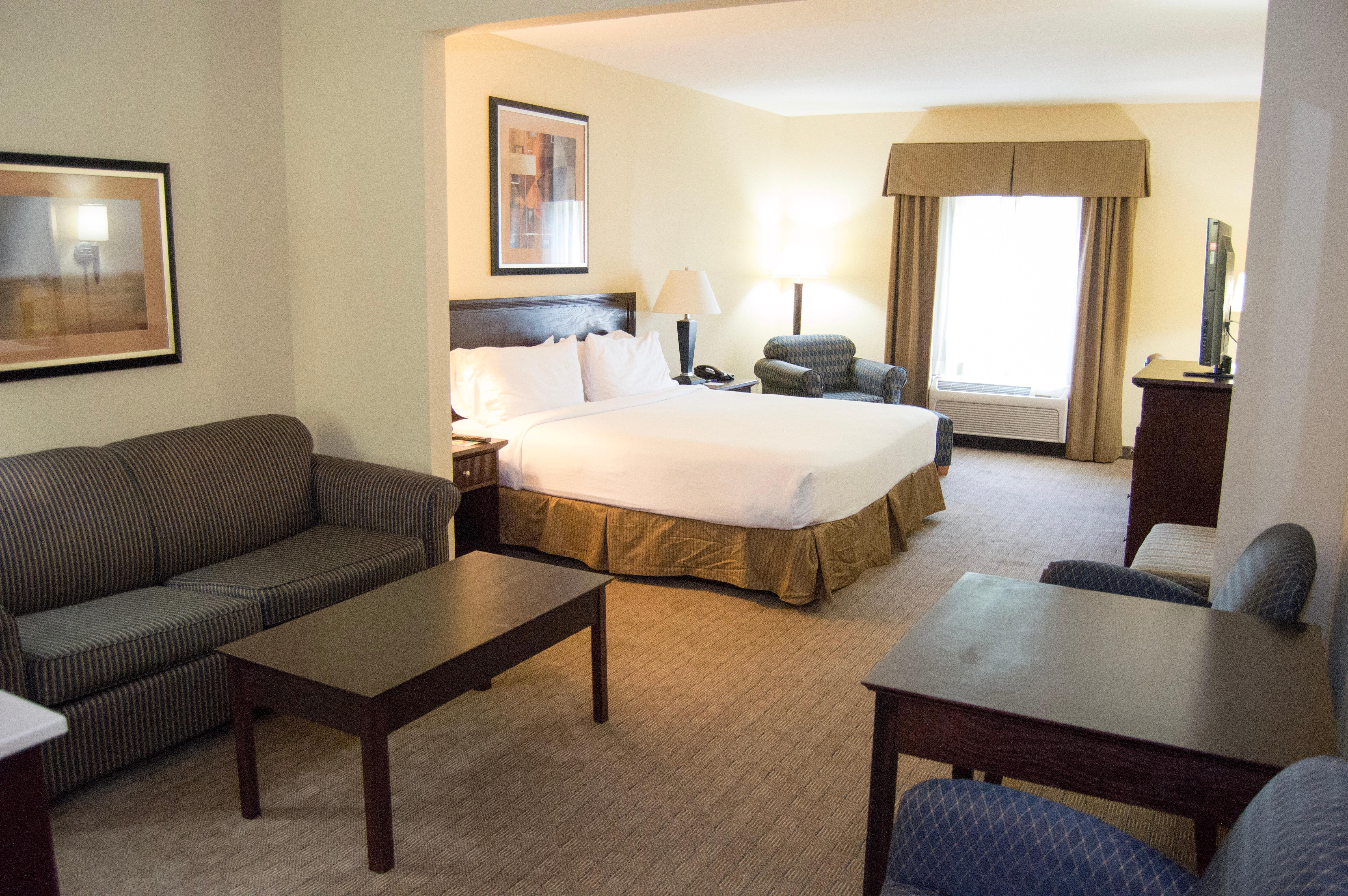 Holiday Inn Express Hotel & Suites Clearwater Us 19 North By Ihg Exterior photo