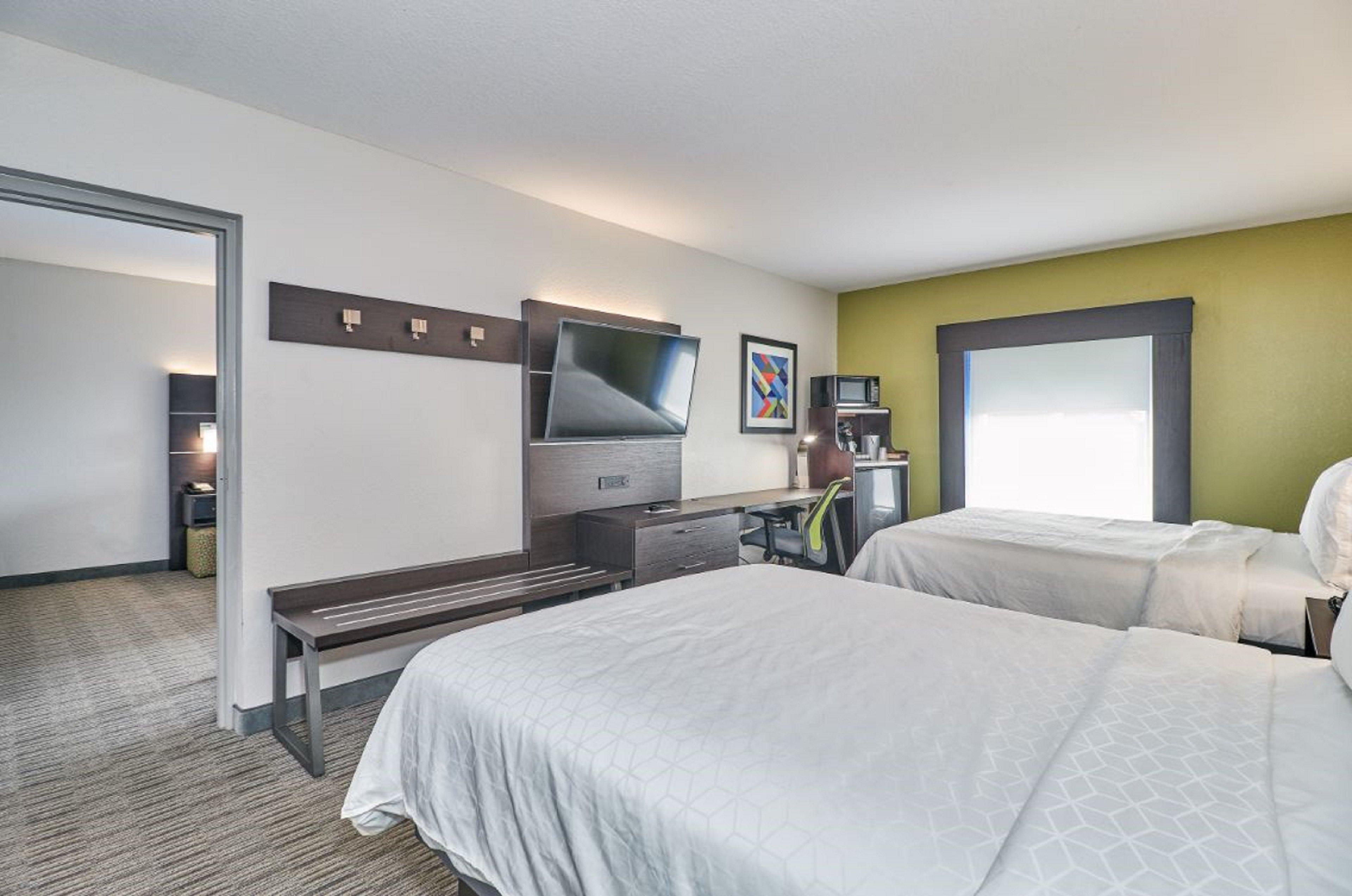 Holiday Inn Express Hotel & Suites Clearwater Us 19 North By Ihg Exterior photo